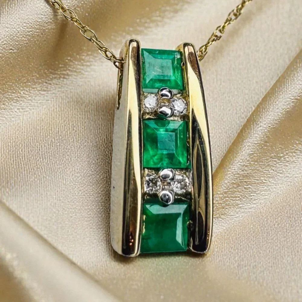 10K Gold- Colombian Emerald & Diamond Necklace -18" 3/4CTTW Natural Emerald 1.7g